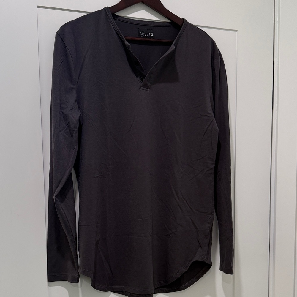 Cuts Clothing Charcoal Long Sleeve Tee LARGE HENLY